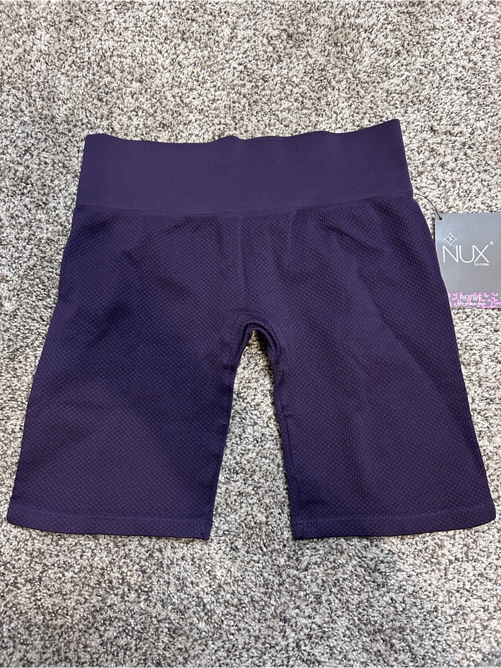 NWT NUX Alana Shorts BlackBerry Size Small
